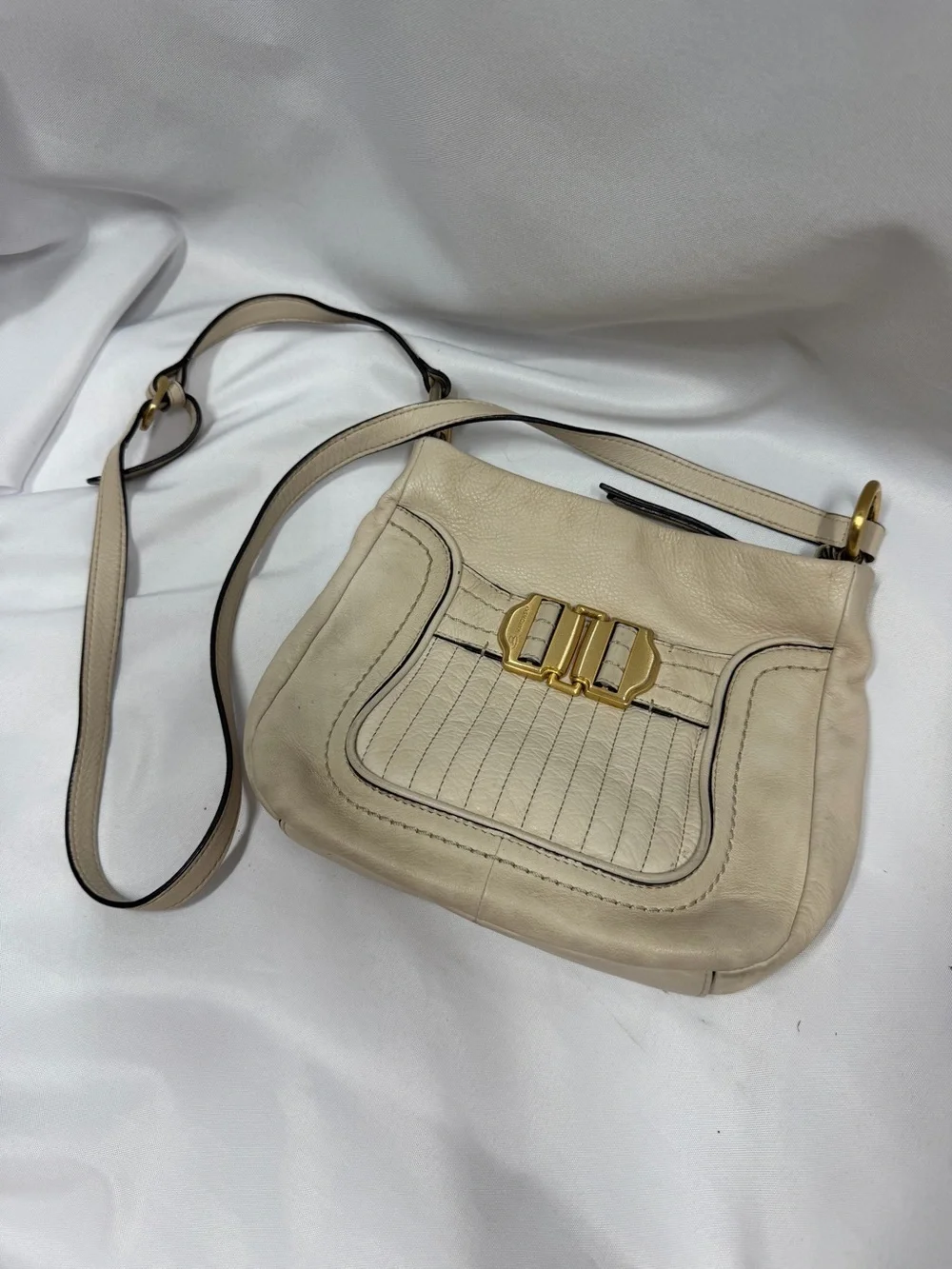 B Makowsky | Leather Crossbody Cream Beige Gold Bag Purse Buckle